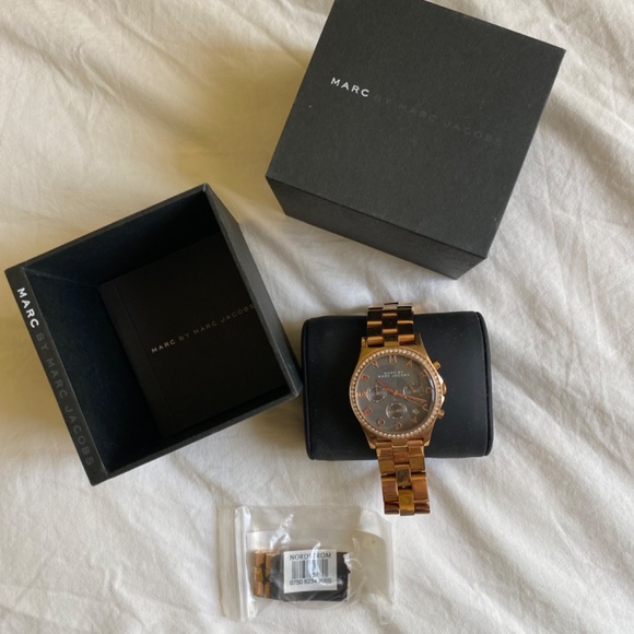 Marc Jacobs Rose Gold Watch main image 2